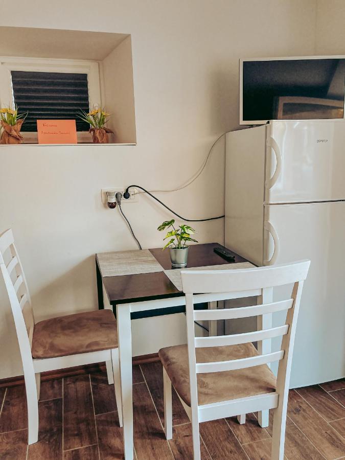 Apartments Ivanovic Idrija Eksteriør billede